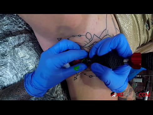❤️ Sully Savage-k izugarri tatuatu zuen klitorian tatuaje bat egin zuen ❤❌ Izorra gurean eu.kassa-standupbar.ru ❌️❤